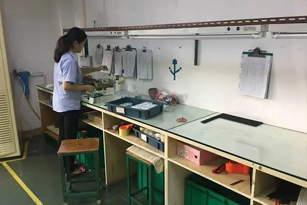 Full inspection: checking dimensions, seal, and heat resistance